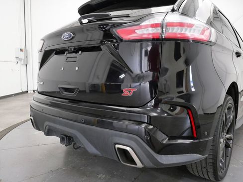 Used 2019 Ford Edge ST w/ Equipment Group 401A AWD/4WD image 37