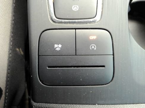 Used 2020 Ford Escape SE FWD image 42