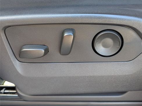 Certified 2024 Chevrolet Silverado 1500 LT image 19