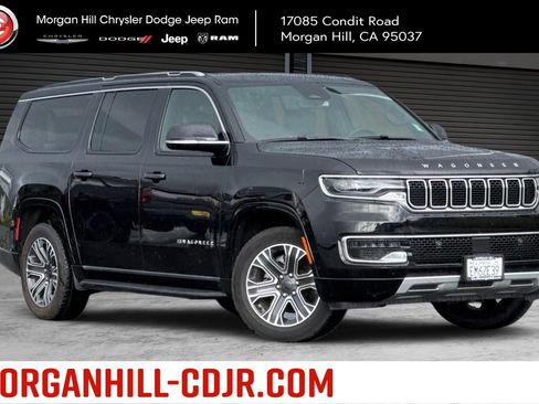 Used 2024 Jeep Wagoneer L Series II w/ Flexible Seating Group RWD image 1