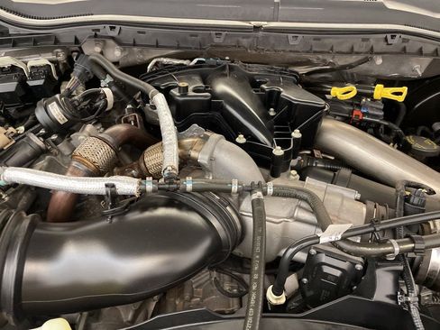 Used 2019 Ford F250 XLT w/ XLT Value Package image 24