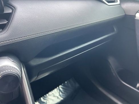 Used 2019 Toyota RAV4 LE image 38