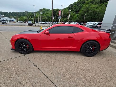 Used 2015 Chevrolet Camaro SS w/ SS Performance Package RWD image 4