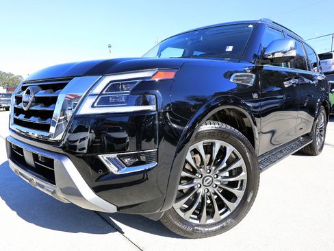 Used 2021 Nissan Armada Platinum w/ Captain's Chairs Package image 2