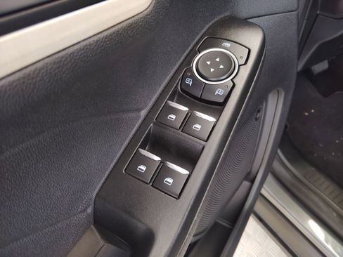 Certified 2022 Ford Escape Titanium w/ Titanium Elite Package image 18