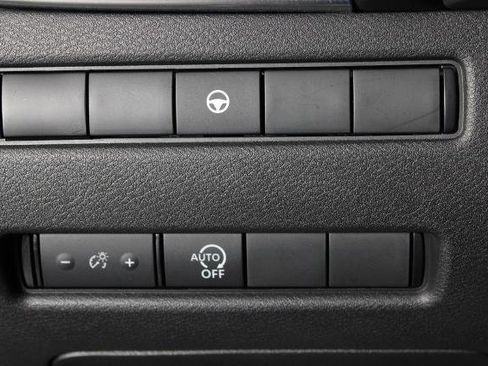 Certified 2023 Nissan Rogue SV image 25