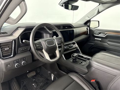 Used 2024 GMC Sierra 1500 Denali w/ Denali Reserve Package image 4