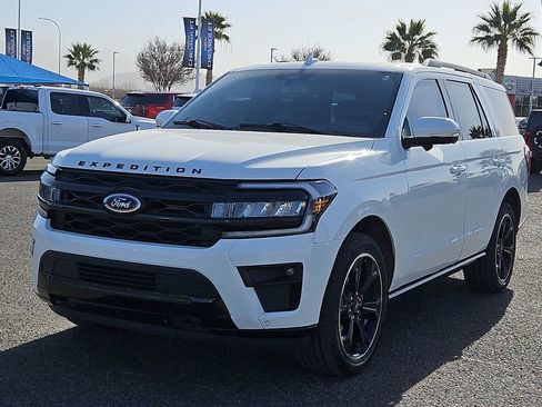 Used 2023 Ford Expedition Limited image 1