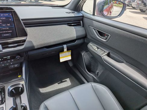 Used 2026 Subaru Outback Premium AWD/4WD image 17