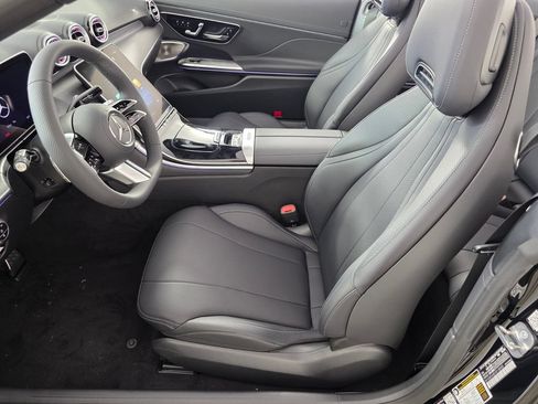 New 2027 Mercedes-Benz CLE 300 4MATIC Cabriolet image 6