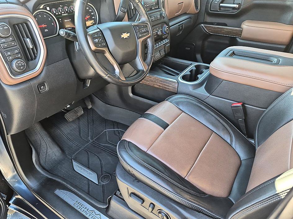 Used 2022 Chevrolet Silverado 1500 High Country AWD/4WD image 15
