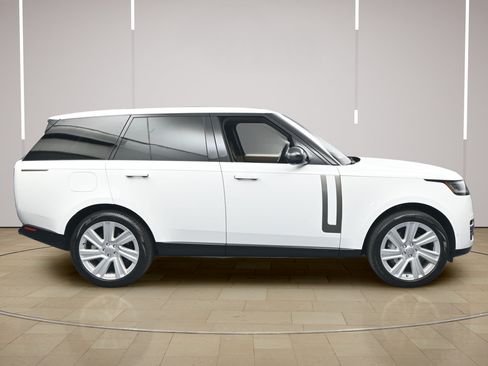 Used 2023 Land Rover Range Rover SE AWD/4WD image 23