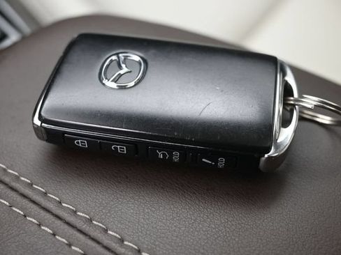 Certified 2025 MAZDA CX-30 AWD 2.5 S w/ Premium Package image 23