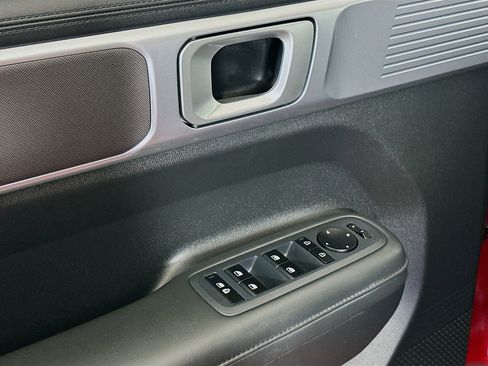 Used 2025 Hyundai Santa Fe SEL image 15