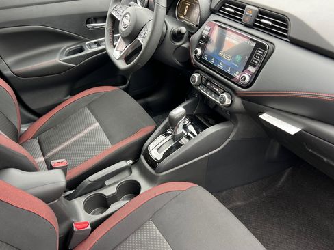 New 2025 Nissan Versa SR w/ Trunk Package image 12