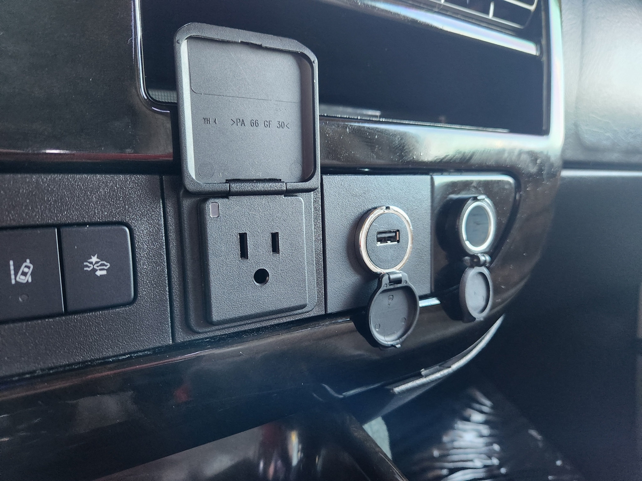 Used 2020 Chevrolet Express 2500 Extended w/ Enhanced Convenience Package RWD image 48