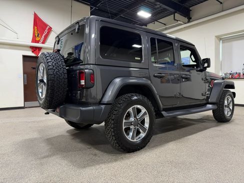 Used 2020 Jeep Wrangler Unlimited Sahara w/ Uconnect 4C Nav & Sound Group AWD/4WD image 5
