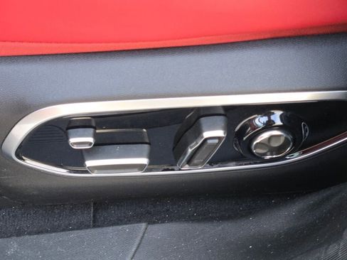 Used 2025 Jeep Wagoneer S Launch Edition image 27