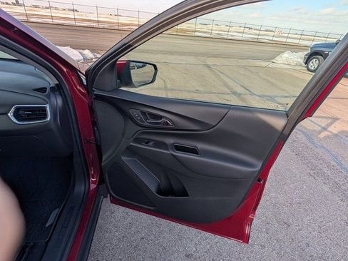 Used 2023 Chevrolet Equinox LT image 5