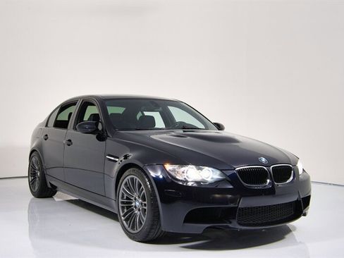 Used 2009 BMW M3 Sedan RWD image 2