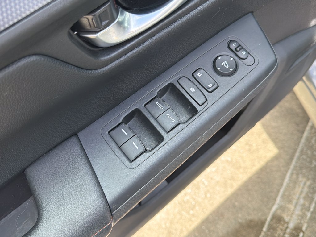 Used 2023 Honda CR-V Sport image 16