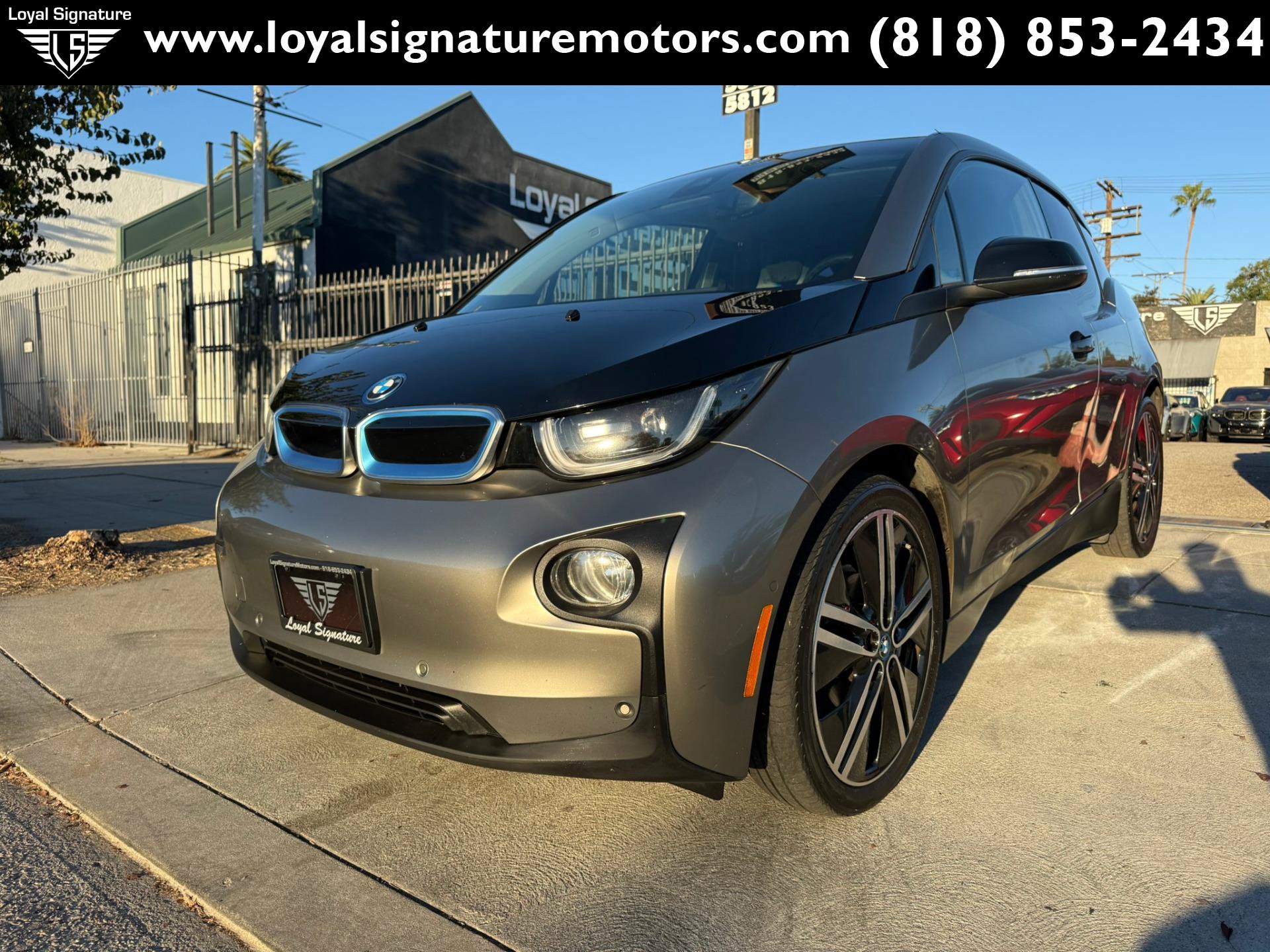 Used 2017 BMW i3 w/ Range Extender RWD image 3