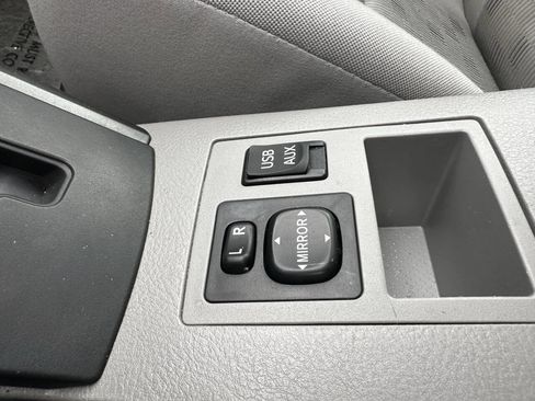Used 2012 Toyota RAV4 4WD w/ Value Pkg image 20