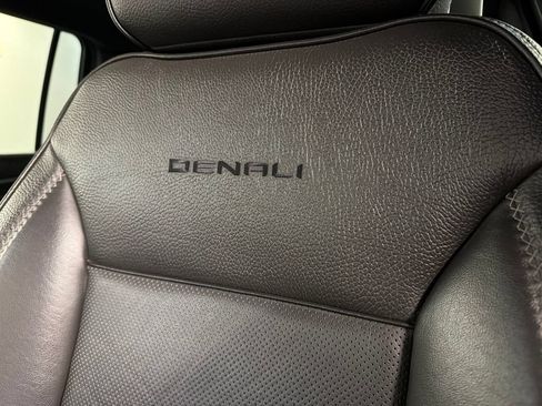 Used 2021 GMC Yukon XL Denali w/ Denali Ultimate Package AWD/4WD image 28