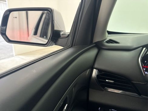 Used 2020 Chevrolet Traverse LT FWD image 33