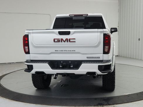 Used 2024 GMC Sierra 1500 Elevation w/ Preferred Package AWD/4WD image 7
