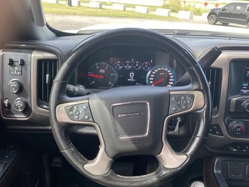 Used 2019 GMC Sierra 3500 Denali image 9