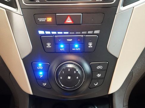 Used 2018 Hyundai Santa Fe Sport AWD/4WD image 22