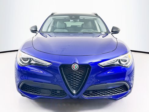 Used 2021 Alfa Romeo Stelvio Ti w/ Premium Package image 2