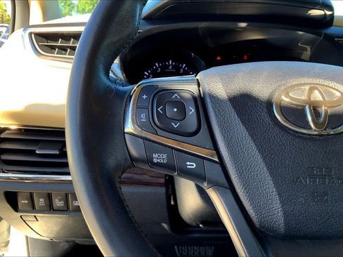 Used 2014 Toyota Avalon Limited image 23