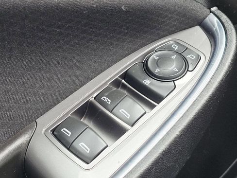 Used 2017 Chevrolet Malibu LT FWD image 25