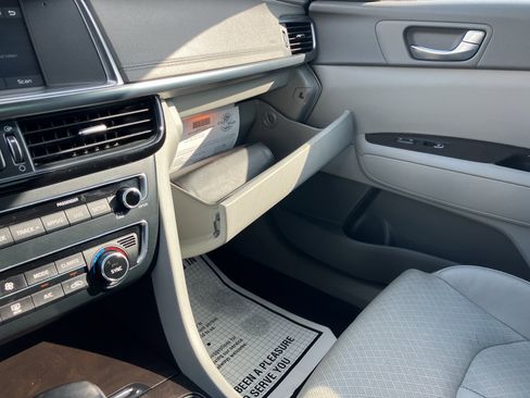 Used 2018 Kia Optima EX image 27