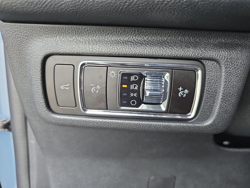 New 2026 Lincoln Corsair Premiere image 25