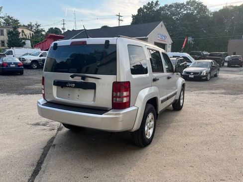 Used 2012 Jeep Liberty Sport AWD/4WD image 5