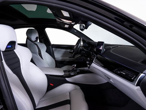 Used 2022 BMW M5 w/ Executive Package image 15