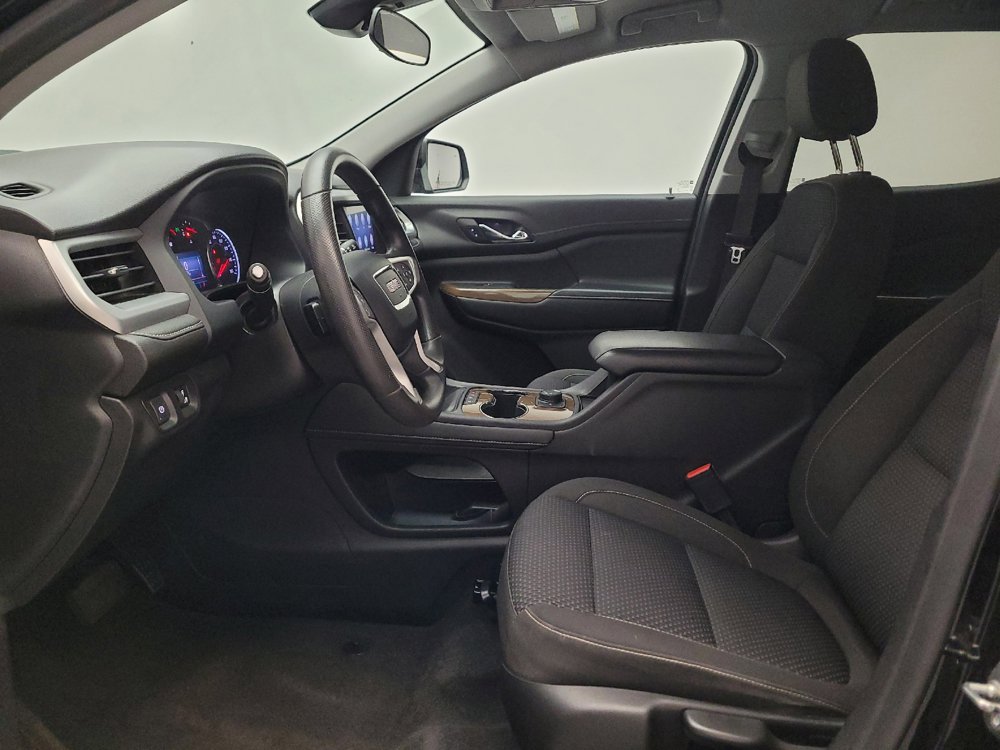 Used 2023 GMC Acadia SLE FWD image 17