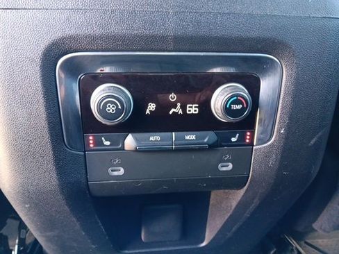 Used 2023 Chevrolet Tahoe Z71 w/ Luxury Package image 29