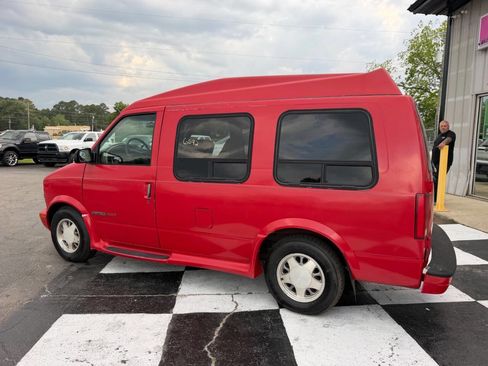 Used 1997 Chevrolet Astro AWD image 9