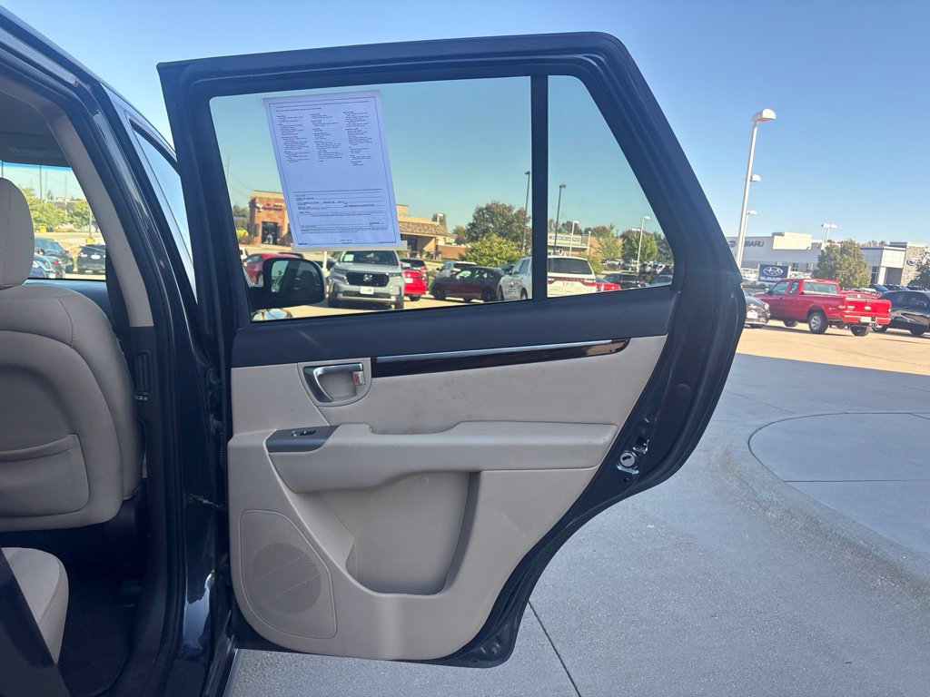 Used 2012 Hyundai Santa Fe GLS FWD image 23