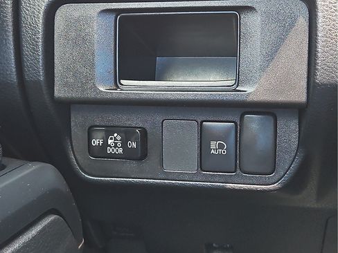 Used 2019 Toyota Tacoma SR w/ SR Convenience Package RWD image 15