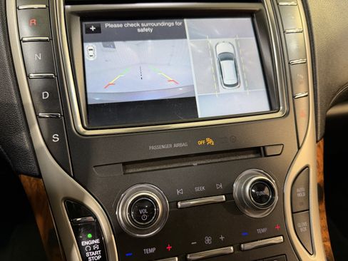 Used 2017 Lincoln MKX Reserve w/ Driver Assistance Package image 20