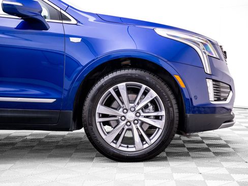 Certified 2026 Cadillac XT5 Premium Luxury w/ Driver Assist Package AWD/4WD image 40