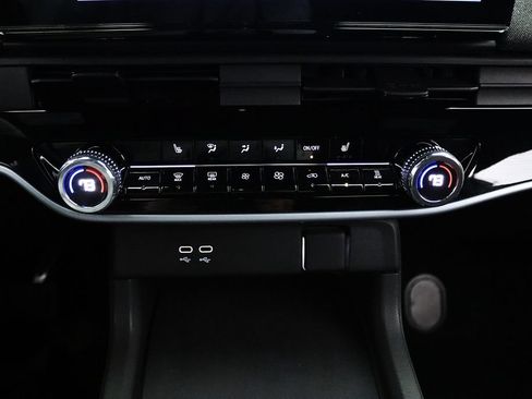 Used 2024 Honda Prologue EX image 21