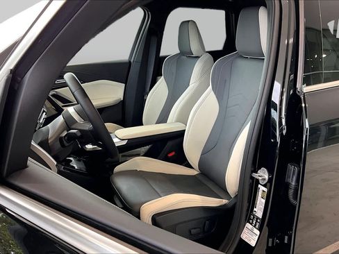 New 2026 BMW X1 xDrive28i w/ Technology Package AWD/4WD image 9