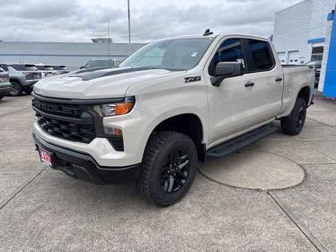 New 2026 Chevrolet Silverado 1500 Custom Trail Boss w/ Dark Appearance Package image 4