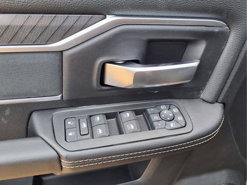 New 2026 RAM 2500 Big Horn AWD/4WD image 17